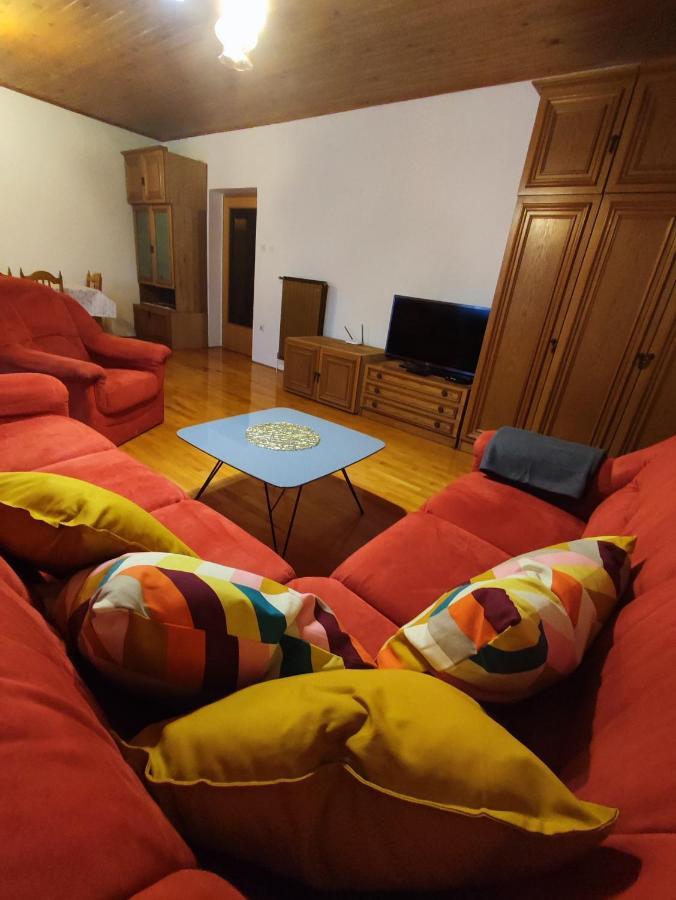 Family Hostel Pivka Eksteriør bilde